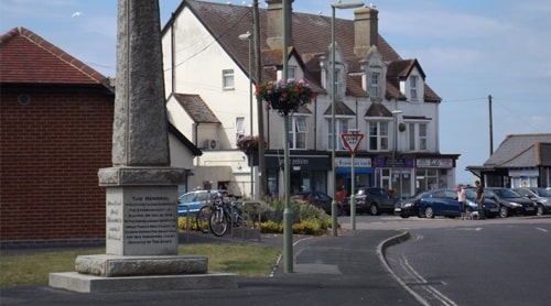 Barton on Sea WW1 Obelisk