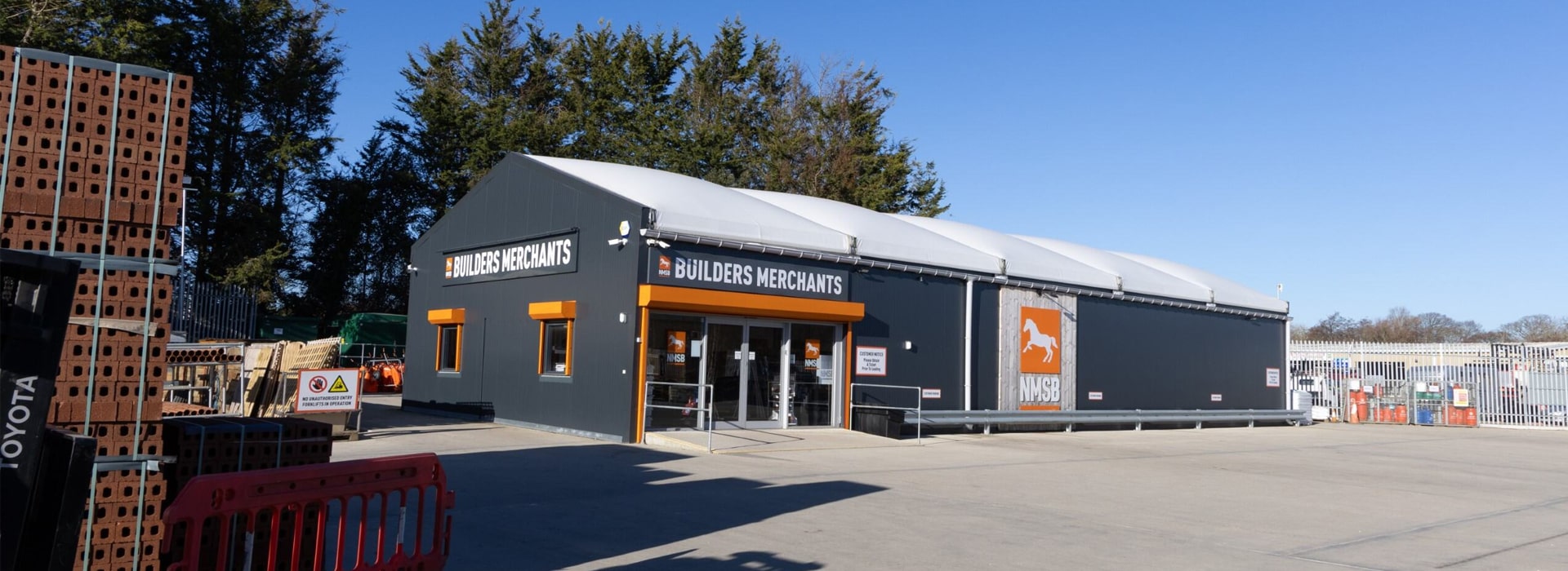 FULL RANGE OF BUILDING MATERIALS & TIMBER